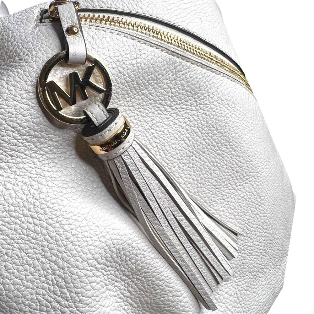 NWOT ▶️ Michael Kors ◀️ Charm Tassel Large Double Strap Shoulder Tote Vanilla - Picture 10 of 11